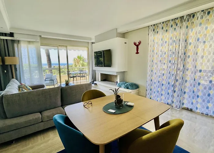 Bella Vista Luxe 2 *