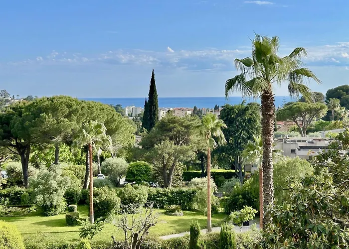 Bella Vista Luxe 2 *